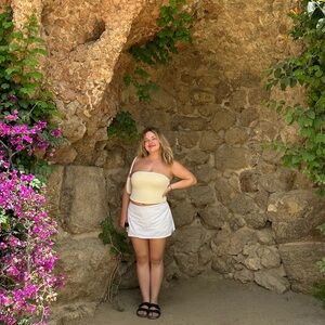 Meet your Posher, Deborah